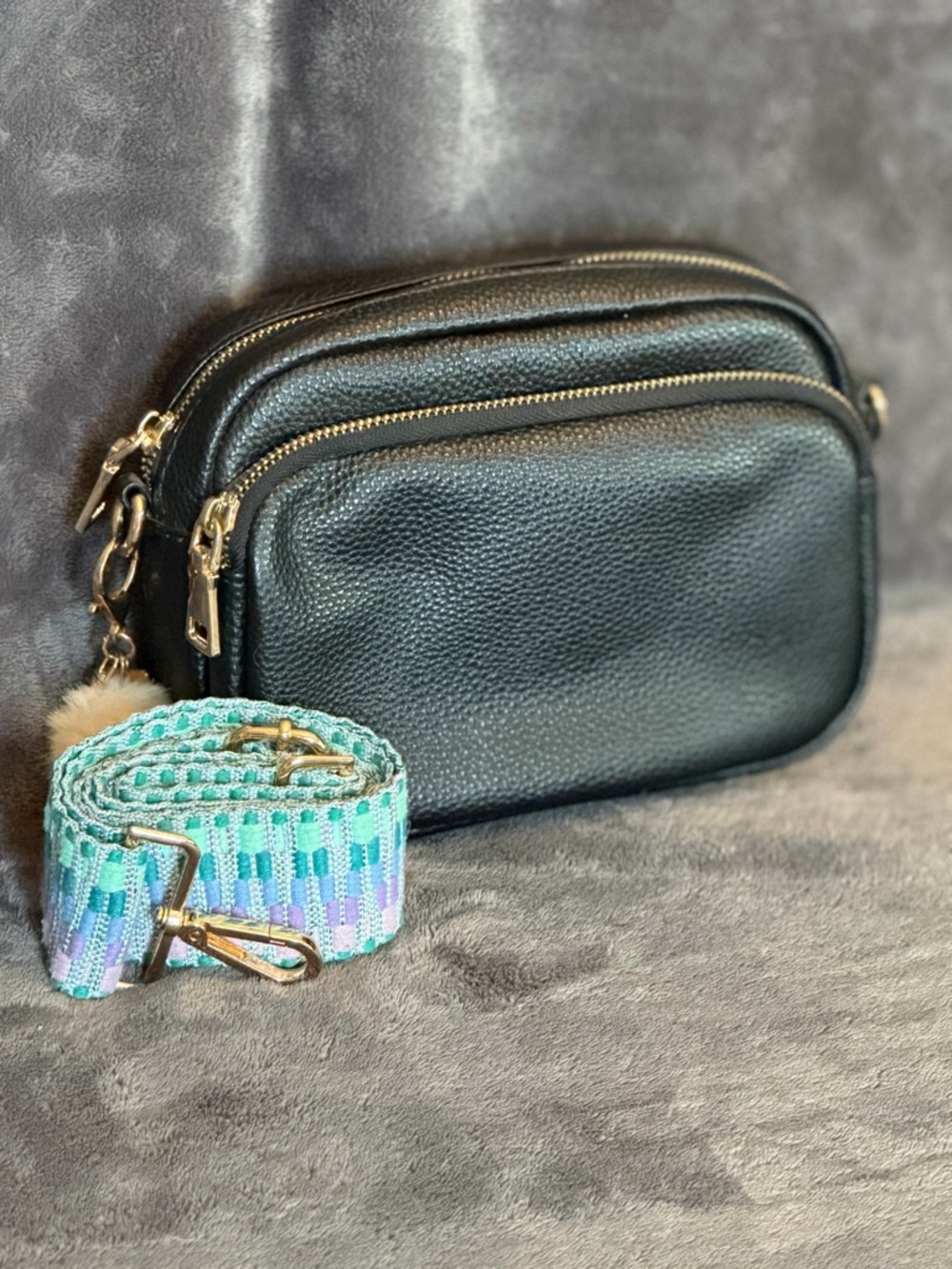 Classic Black Pebbled Crossbody Bag with Colorful Detachable Strap